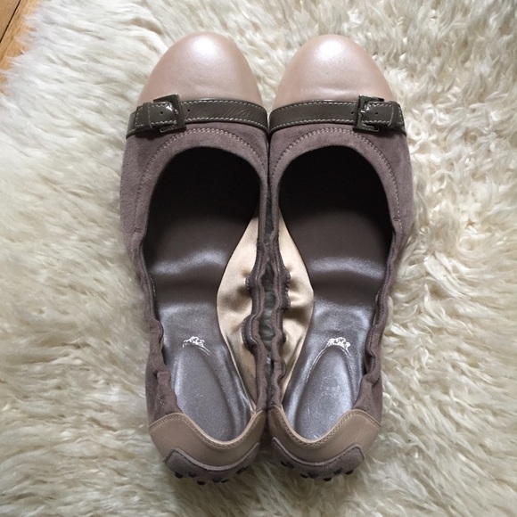 TOD'S Dee Fibbietta Suede Ballerina Flats - Picture 9 of 9